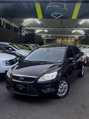 FORD FOCUS 2.0 GLX 16V FLEX 4P MANUAL FORD FOCUS 2.0 GLX 16V FLEX 4P MANUAL